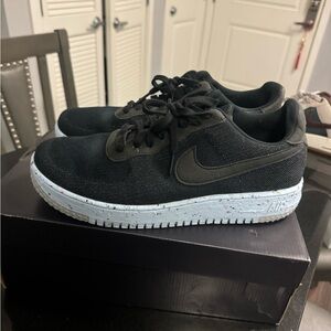 Nike Men's Black Sneakers